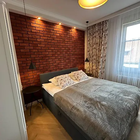 Apartment Laguna Parkowy 1 *